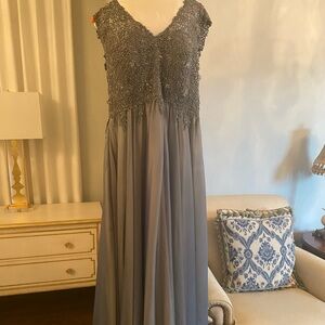 Mon Cheri Montage Shimmering Blue/Silver Fabric